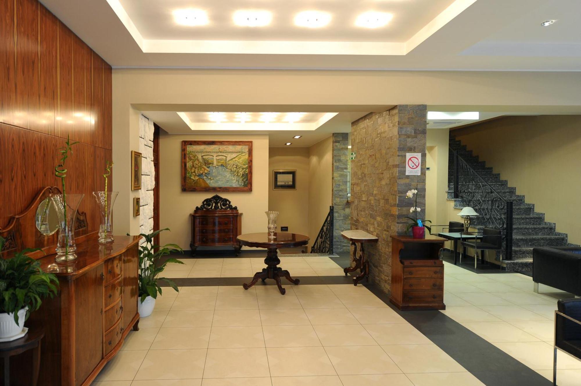 Hotel 1000 Ruza Belgrad Exterior foto